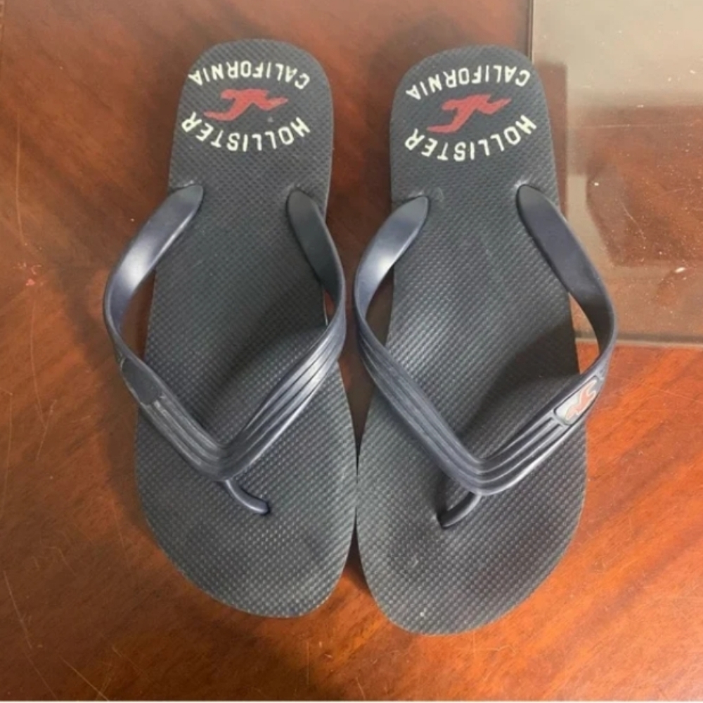 Men flip flops